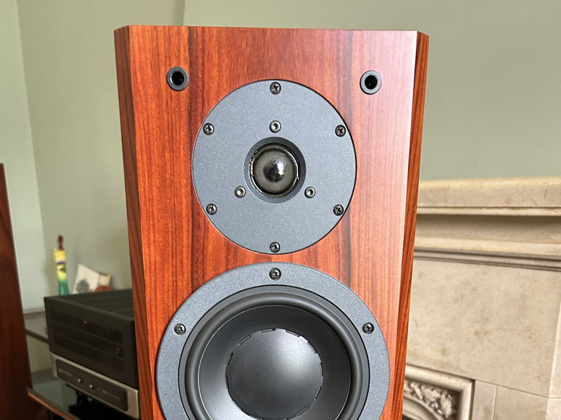 Dynaudio Focus 220 For Sale | Audiogon