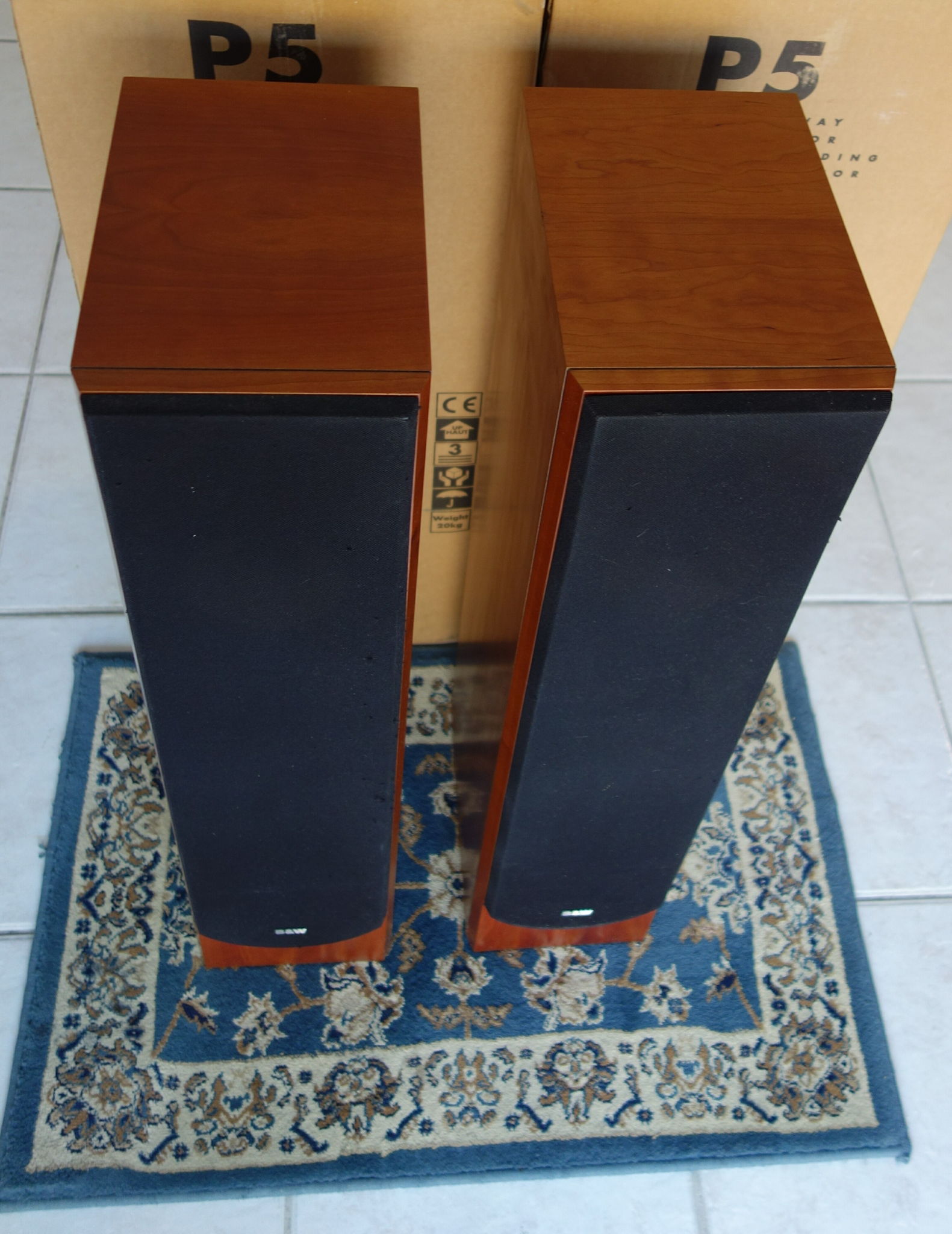 B&w p5 2024 floorstanding speakers