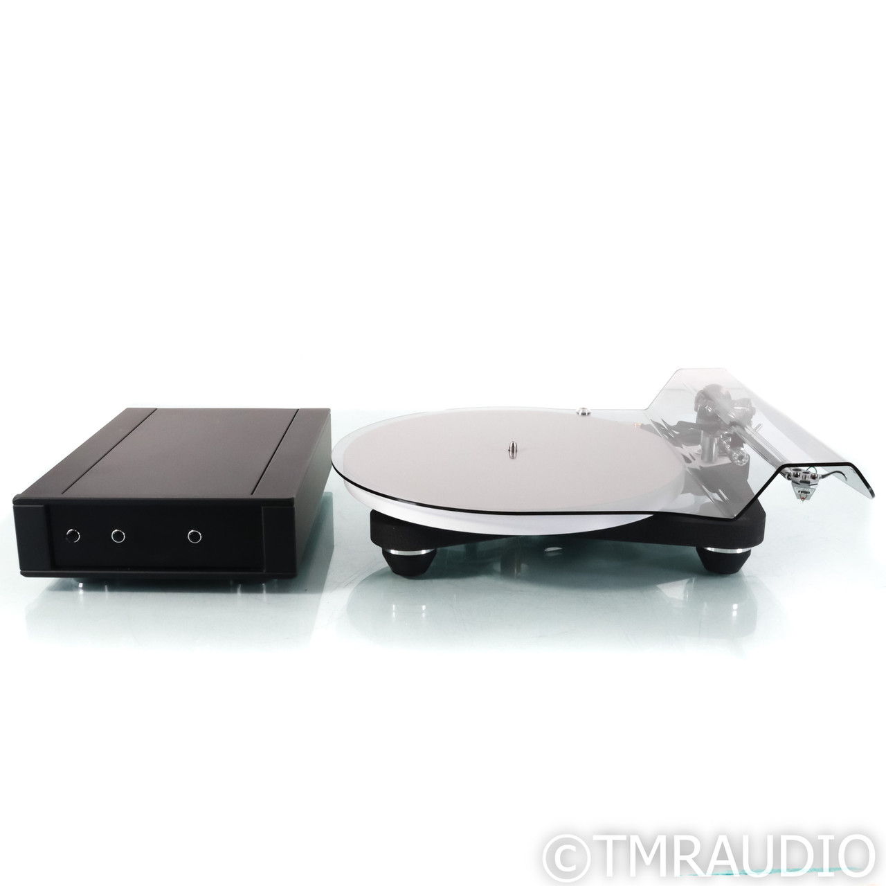 Rega Planar 10 Turntable; With Rega Apheta 3 MC Cart (6...