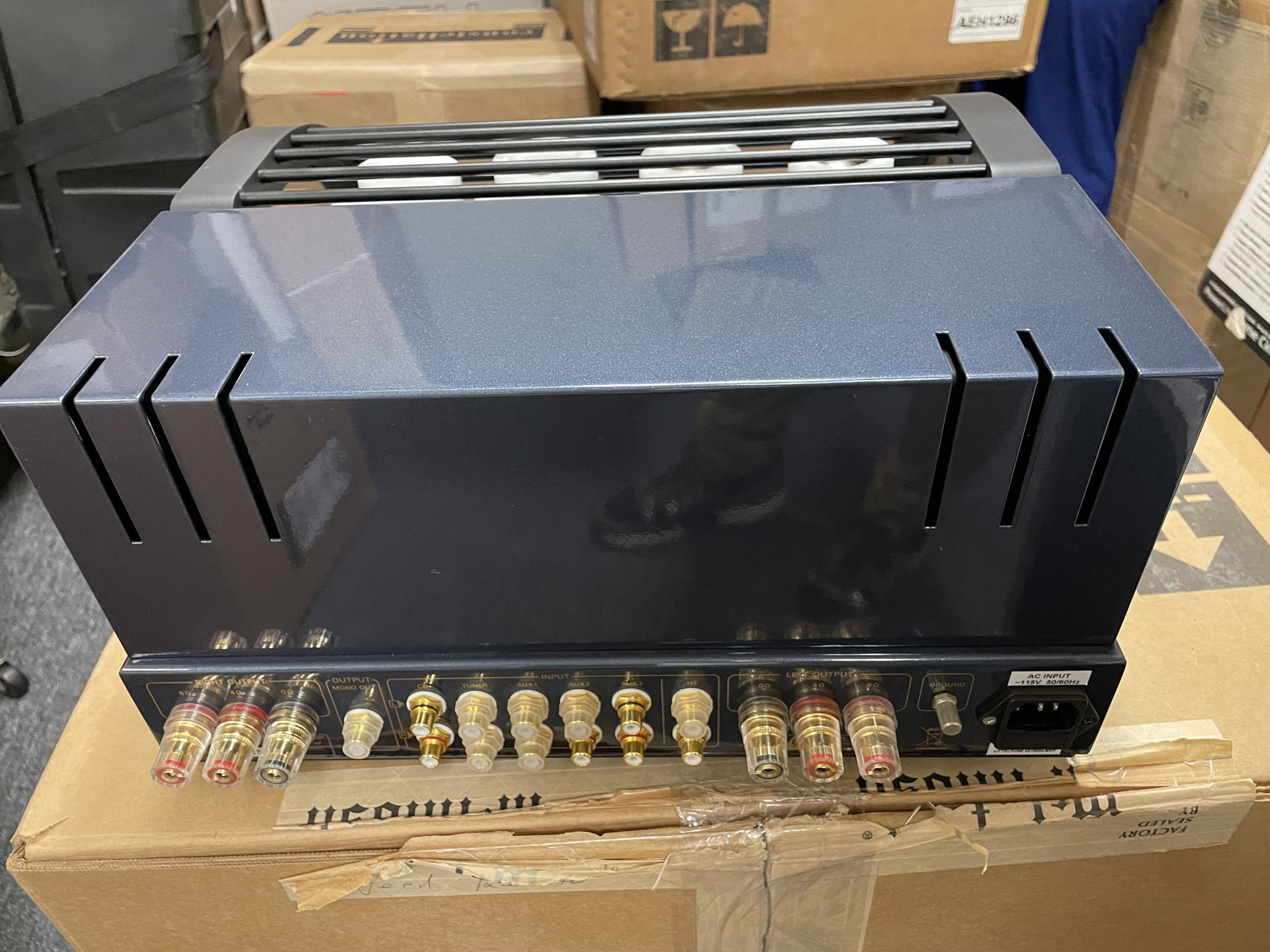 PrimaLuna Dialogue Premium HP Integrated 3