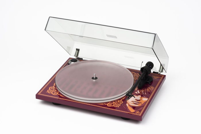 NEW Pro-Ject Audio Systems Essential III George Harriso...