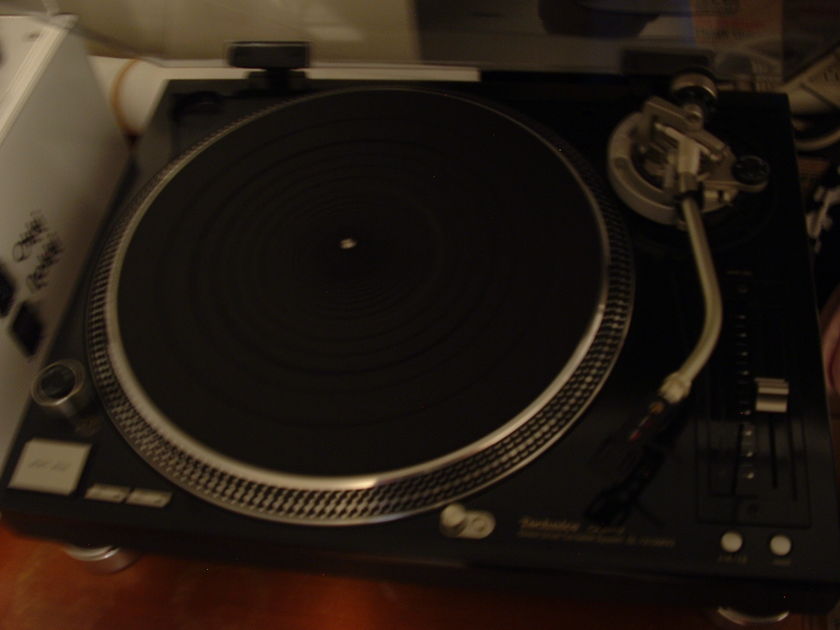 Technics SL-1210M5G Like new highly modified unit from KAB.