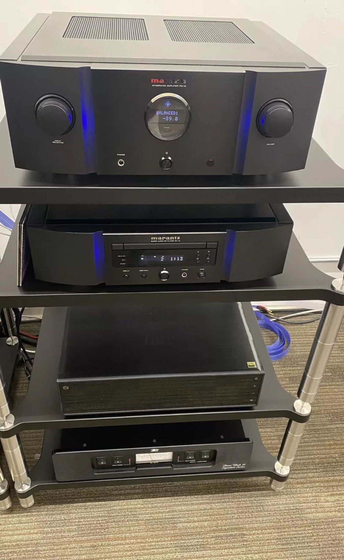 Marantz DEALER:  Reference SA-10 SACD / CD Player