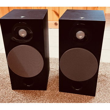 Focal Chora 806 standmount speakers (pair