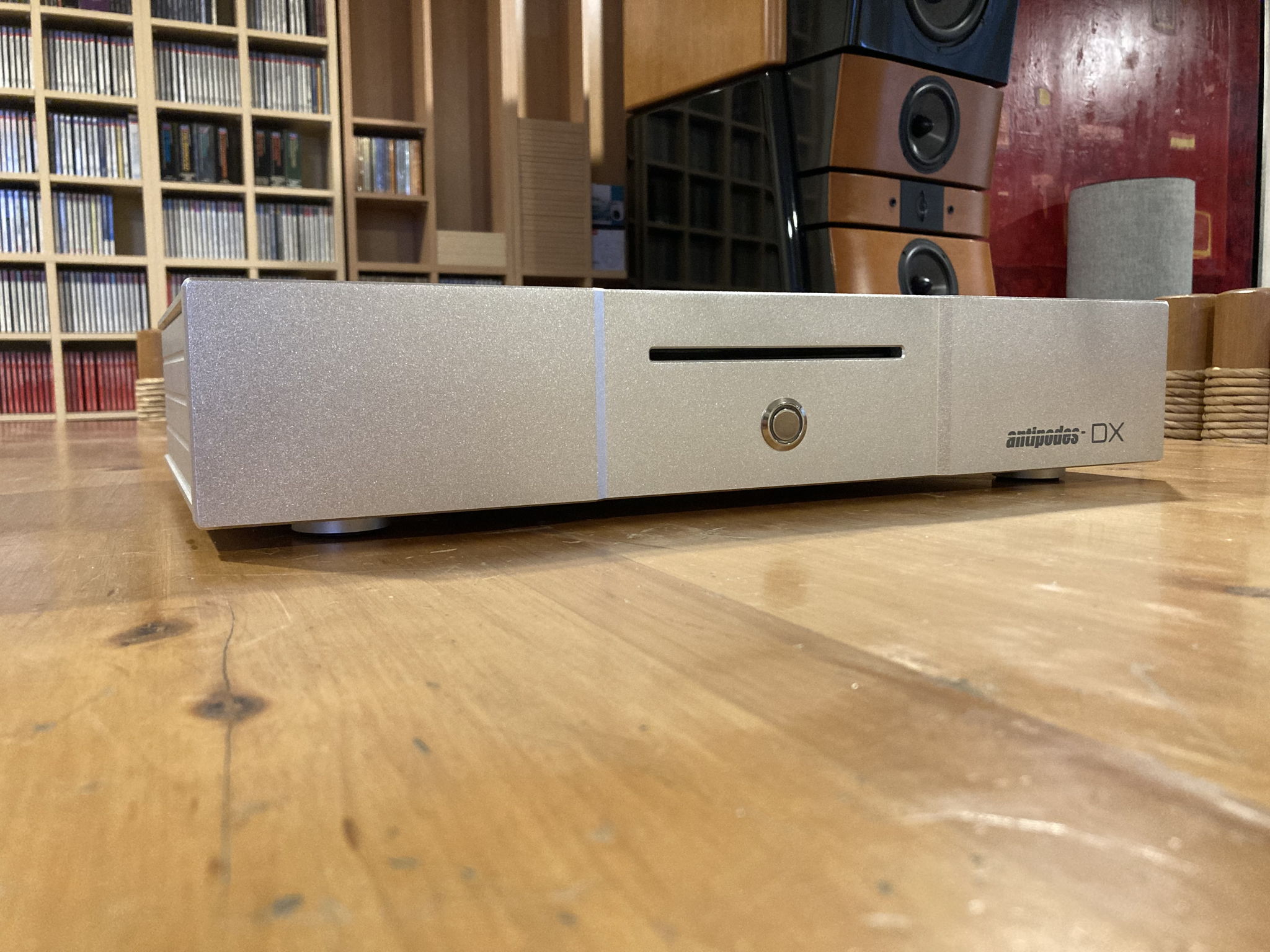 ANTIPODES DX GEN 3 MUSIC SERVER WITH 6 TB SOLID STATE ... 4