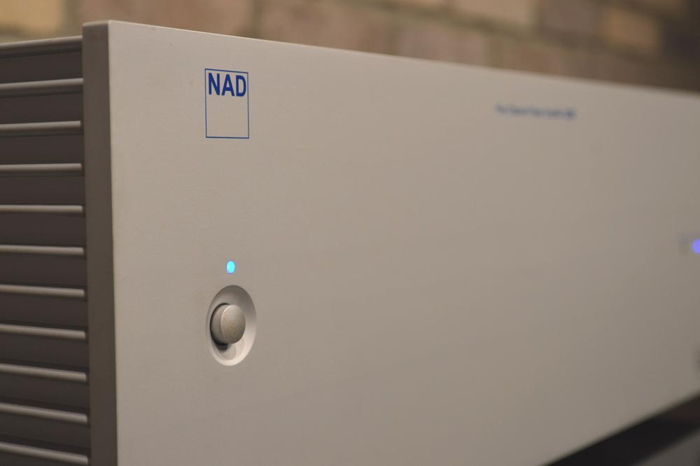 NAD S-250 - 5 Channel x 125 Watt Mono-Block Amplifier -...
