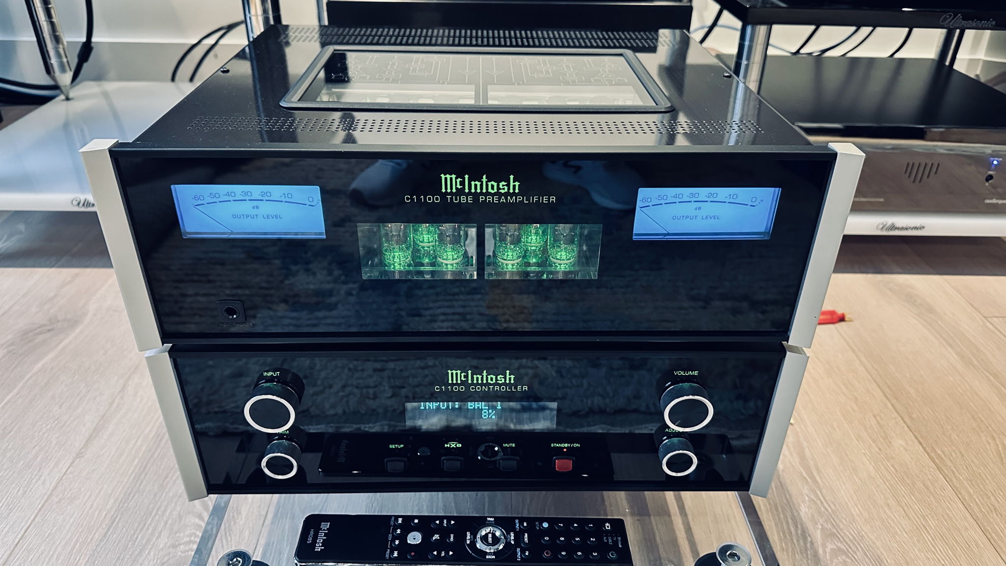 McIntosh C1100, C1100T and C1100C Set Analog Tube Pream...