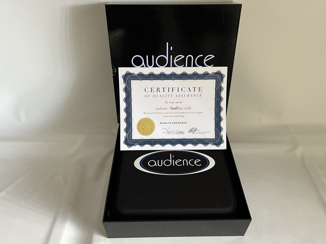 Audience Front Row XLR, 1 METER, NEAR MINT, LIFETIME WA... 5