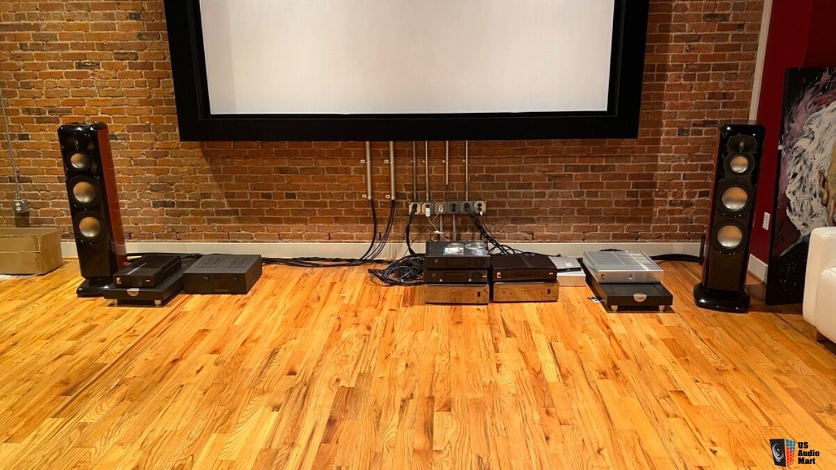 Revel STUDIO 2 Ultima Mahogany