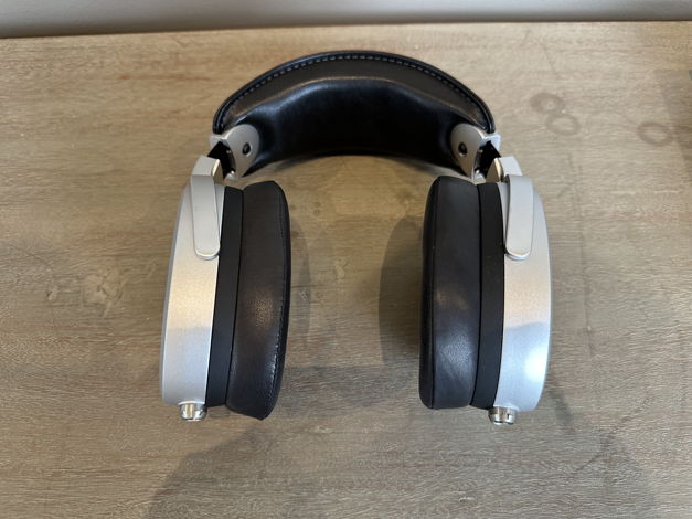 Warwick Acoustics Bravura electrostatic headphone system