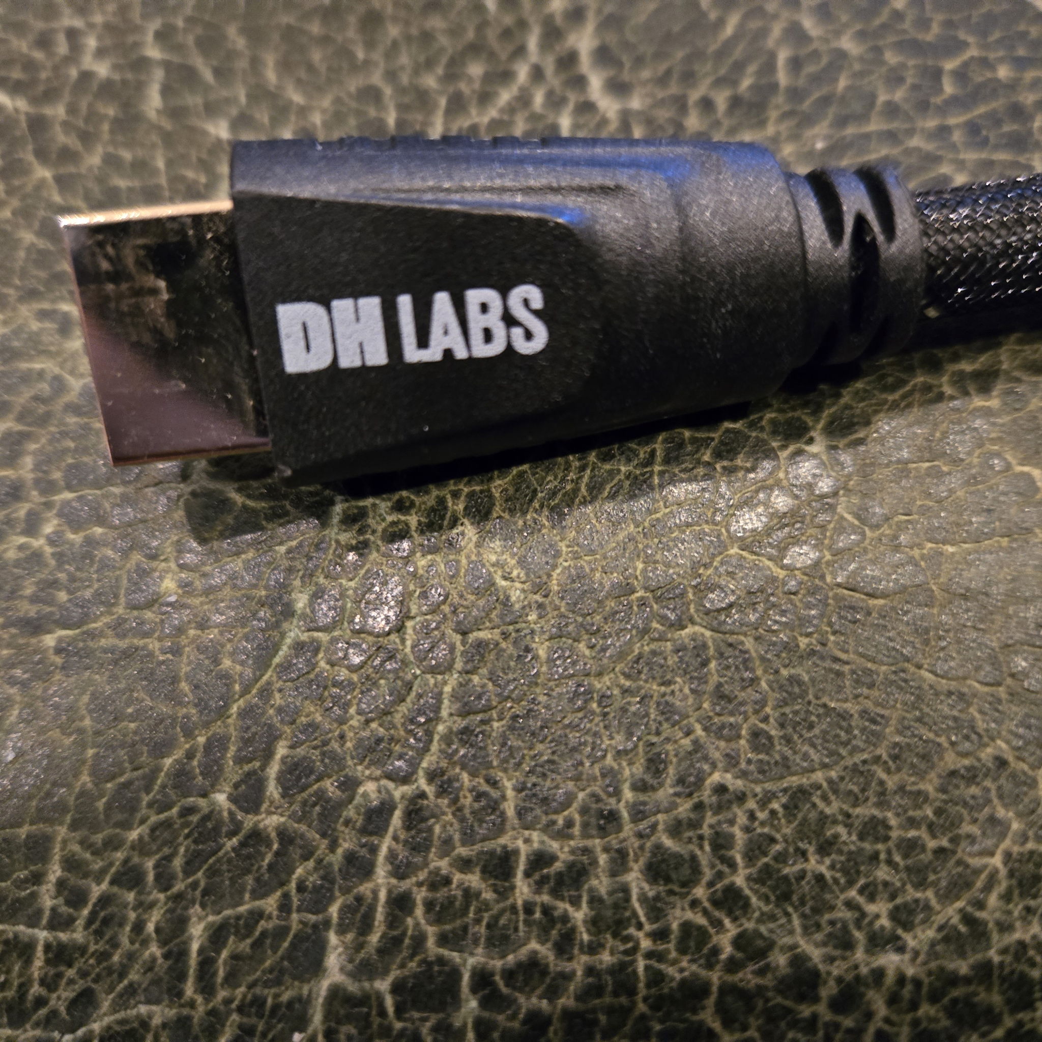 DH Labs Silversonic HDMI 2.1 (1M) 5