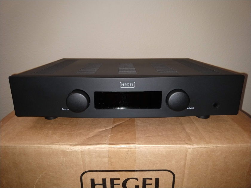 Hegel H90 Integrated Amplifier - MINT!