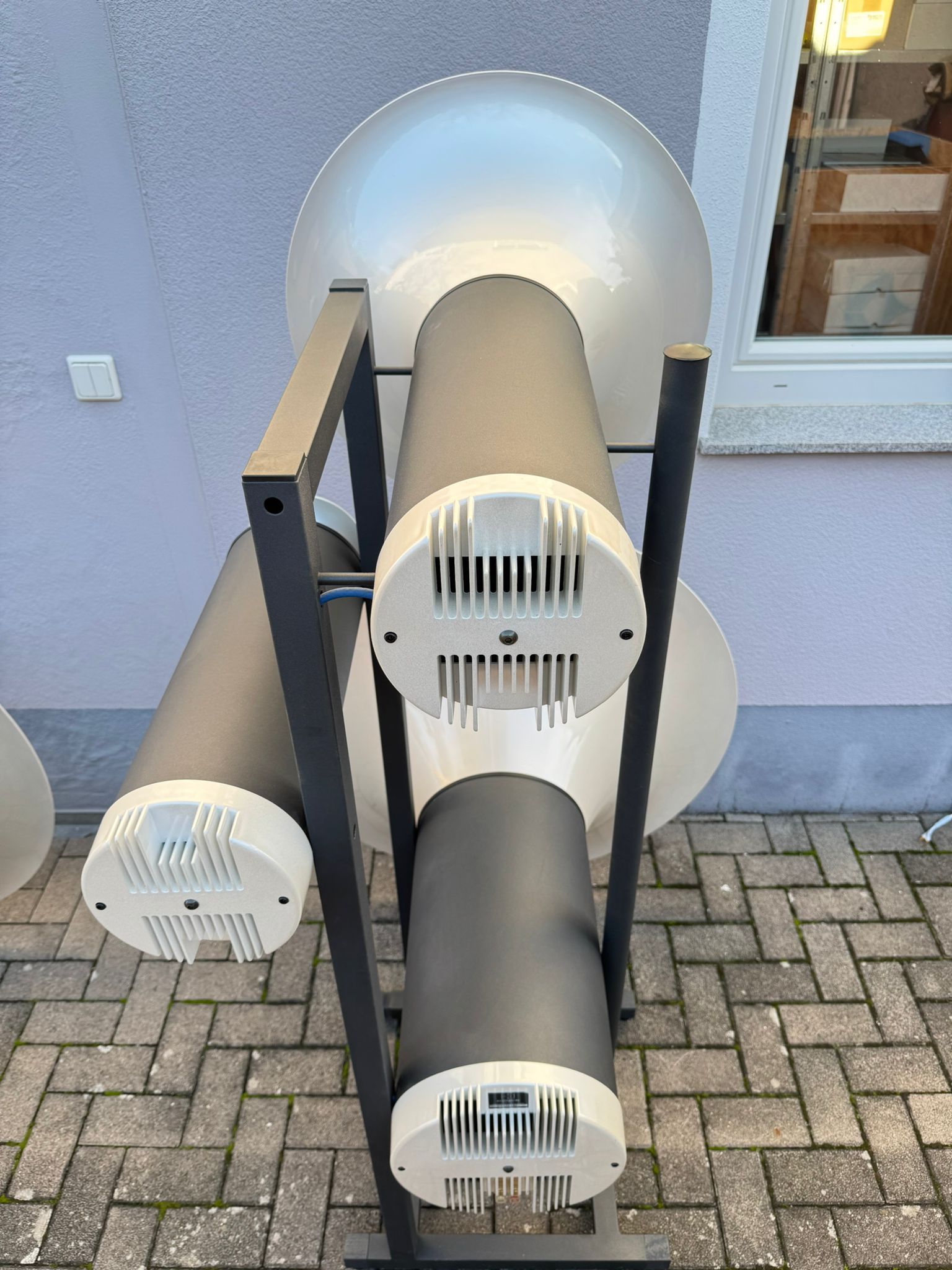 Avantgarde Trio G Horn speakers in white 15