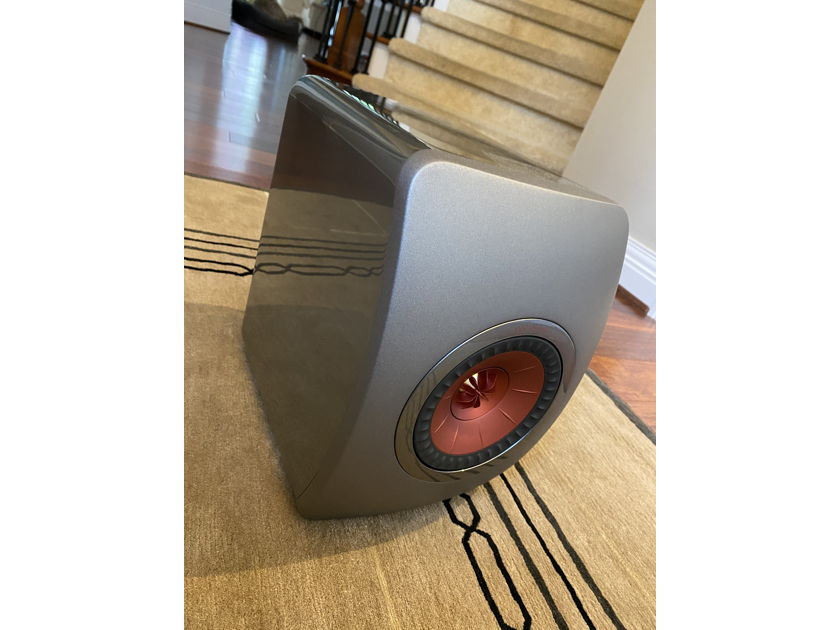 KEF LS50W Wireless Bookshelf Speakers ( Titanium Grey/Red )
