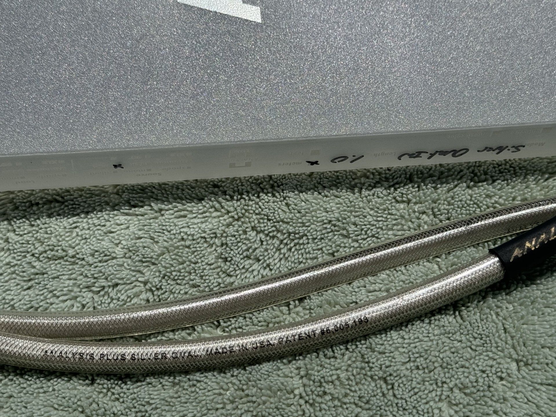 Analysis Plus Inc. Silver Oval RCA Interconnects 9