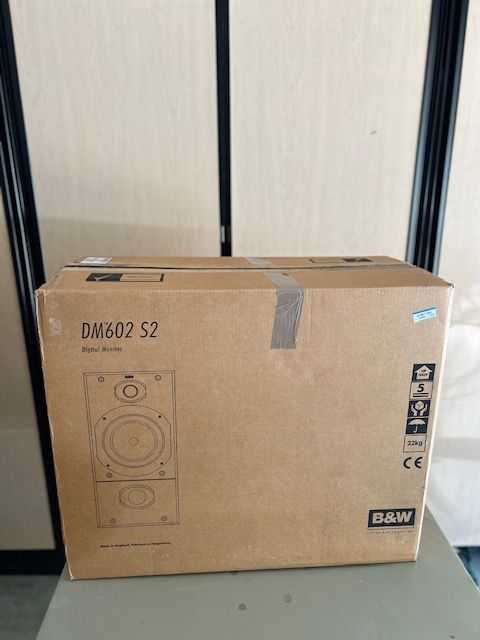 B&W (Bowers & Wilkins) DM-602 s2 8