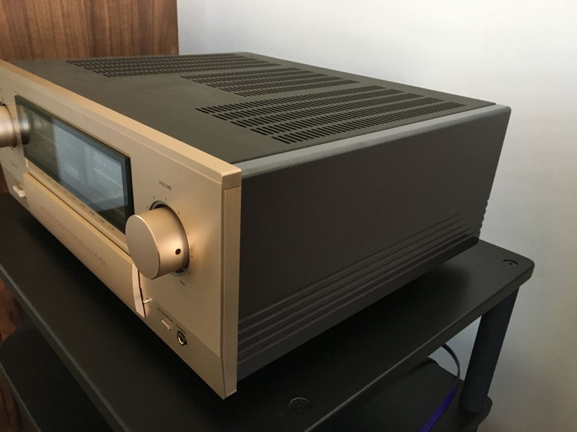 Accuphase E-650 Integrated Amp
