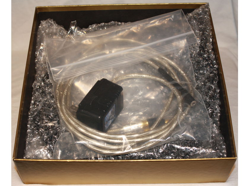 Synergistic Research Resolution Reference Subwoofer Cable with MPC. 2m