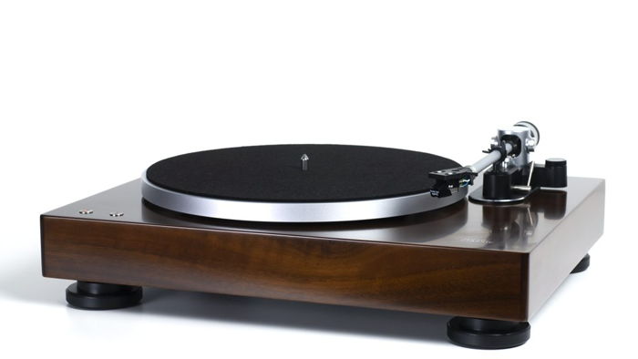 Music Hall Classic Turntable w/ Built in Phono Preamp -...