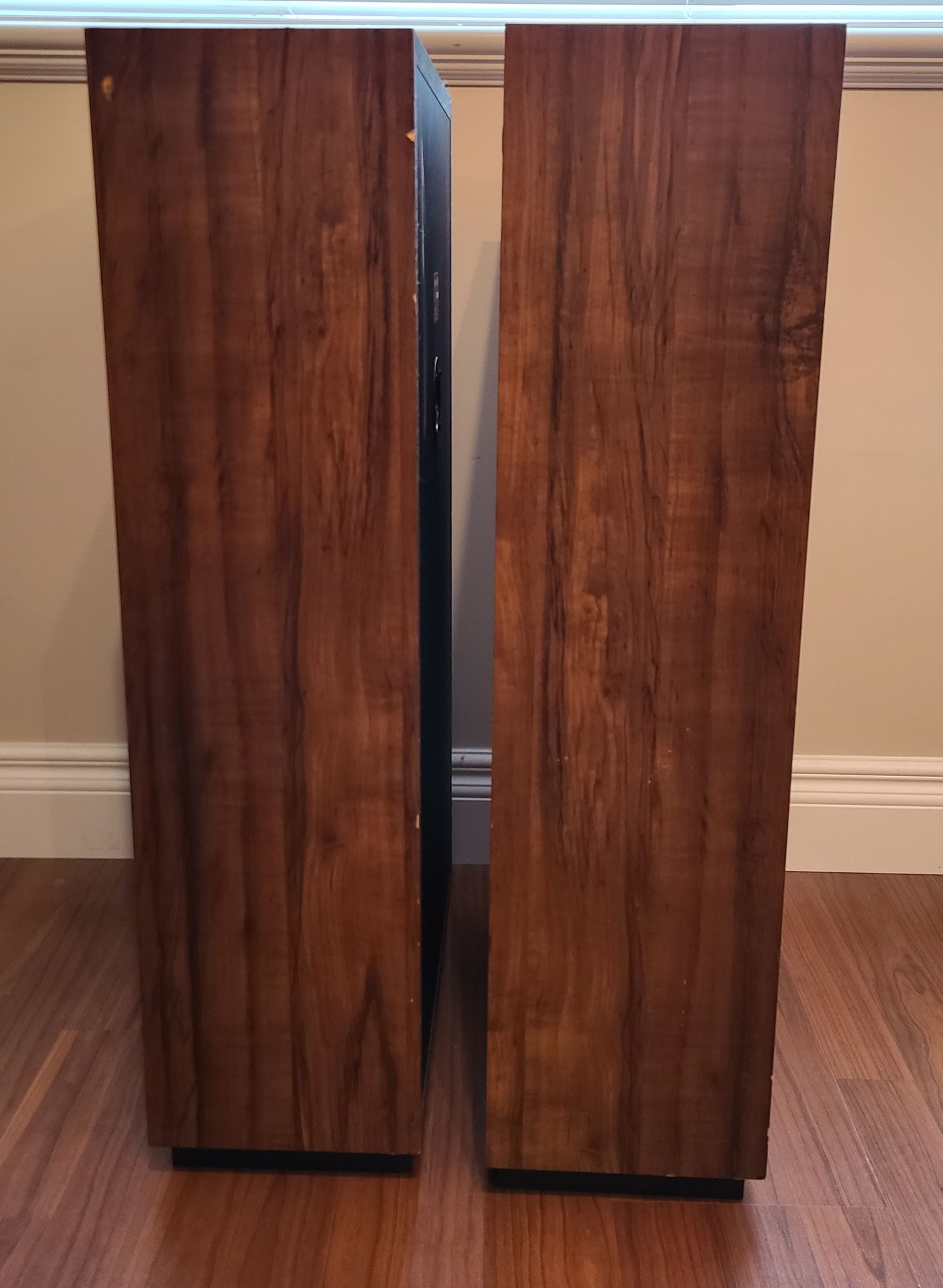 Boston Acoustics A100 II Loudspeakers 8