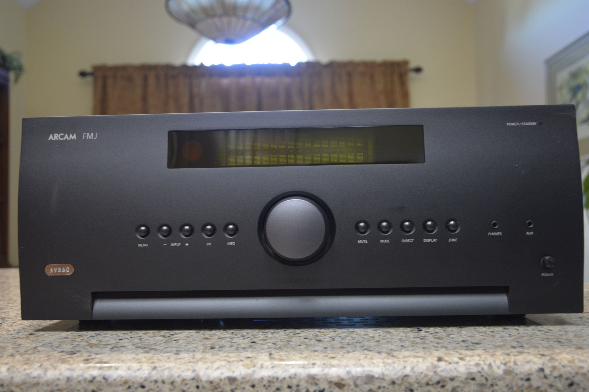 Arcam AV860 4