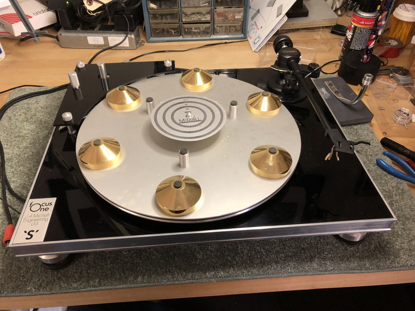 J.A. Michell Focus One S Turntable