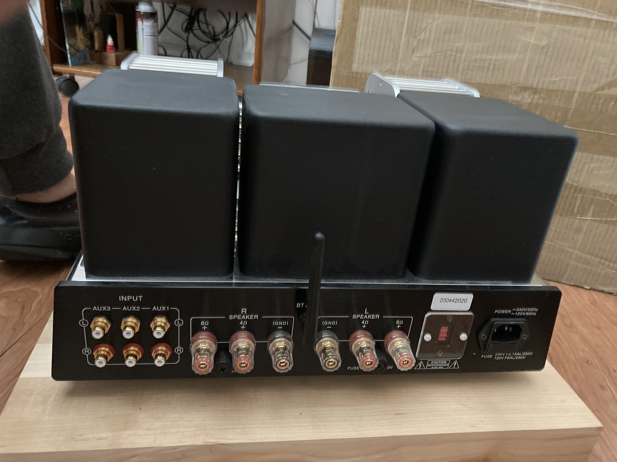 Yaqin Audio "SILK" SA38BT Int Tube Amp 4