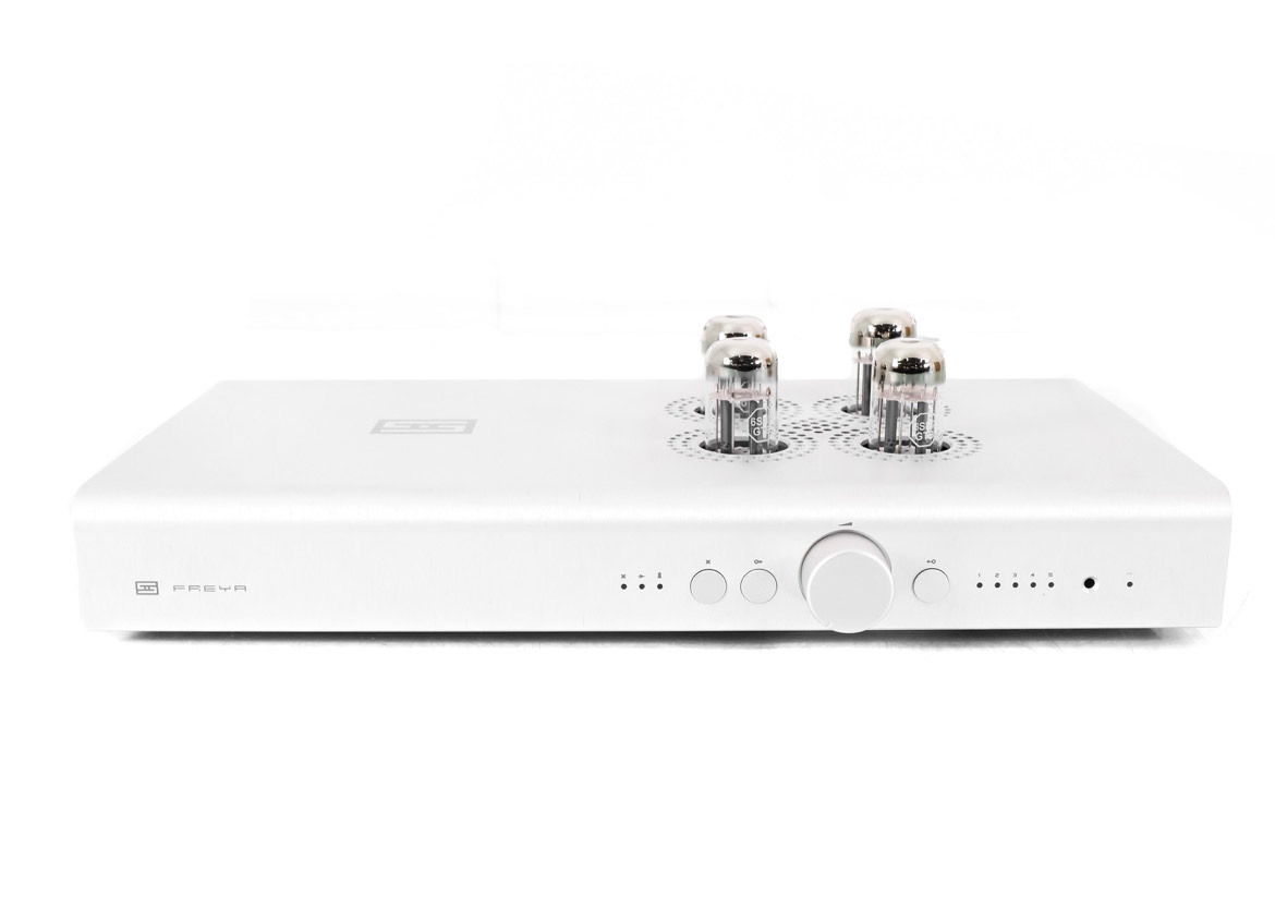 Schiit Audio Freya+ preamp  & Vidar Monoblock power amp... 3