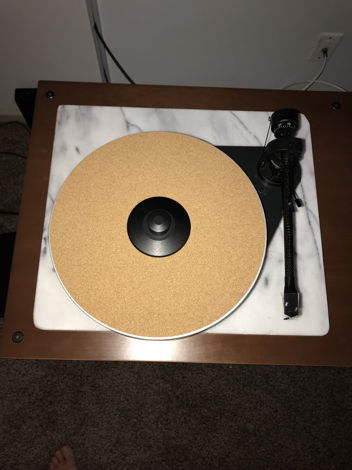 Pro-Ject RM 5 Turntable with Speed Box S