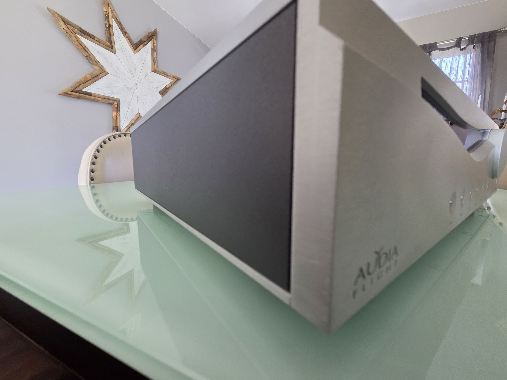 Audia Flight FLS 1 Preamp w/DAC + Phono Options - Demo ... 5