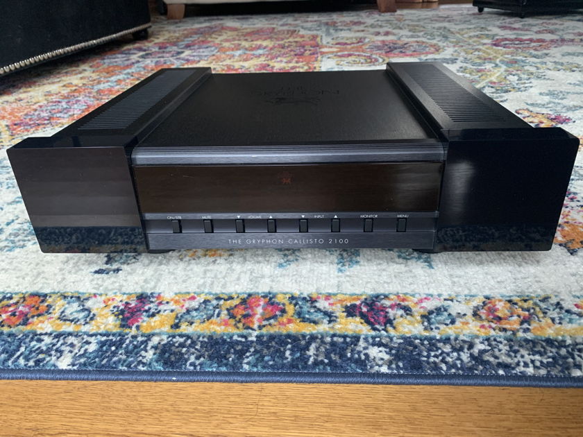 Gryphon Callisto 2100 100wpc Integrated with MM/MC Phono Option Installed and 2 Remotes