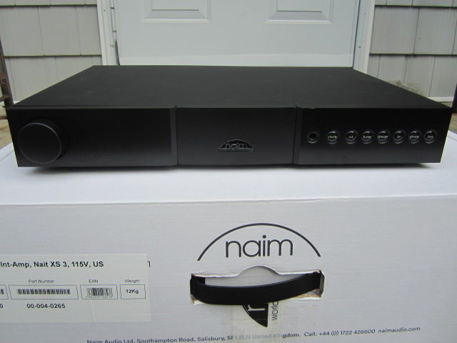 Naim XS3 AND Flatcap XS with cables