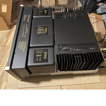 Mcintosh MA8950...Less than 2 Hours on it!!