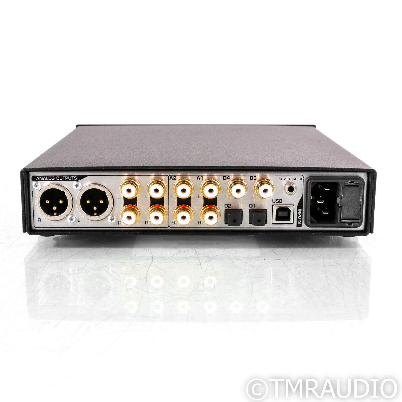 Benchmark Media DAC3 HGC DAC & Headphone Amplifier; D/A... 5