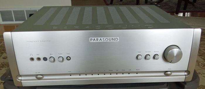 Parasound Halo Integrated 2.1 Channel Integrated Amp & DAC