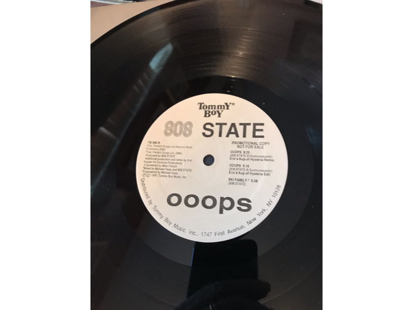 808 STATE - Ooops (Feat. BJORK 808 STATE - Ooops (Feat. BJORK