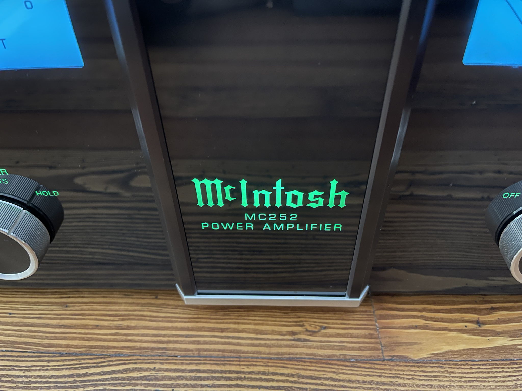 McIntosh MC-252 - 2 Channel Amp     Price drop. 2