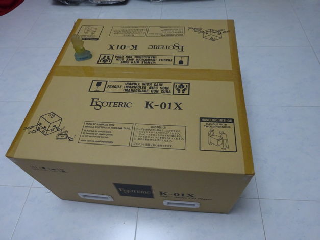 Esoteric K-01X SACD/CD/DAC - 230V @ 50Hz
