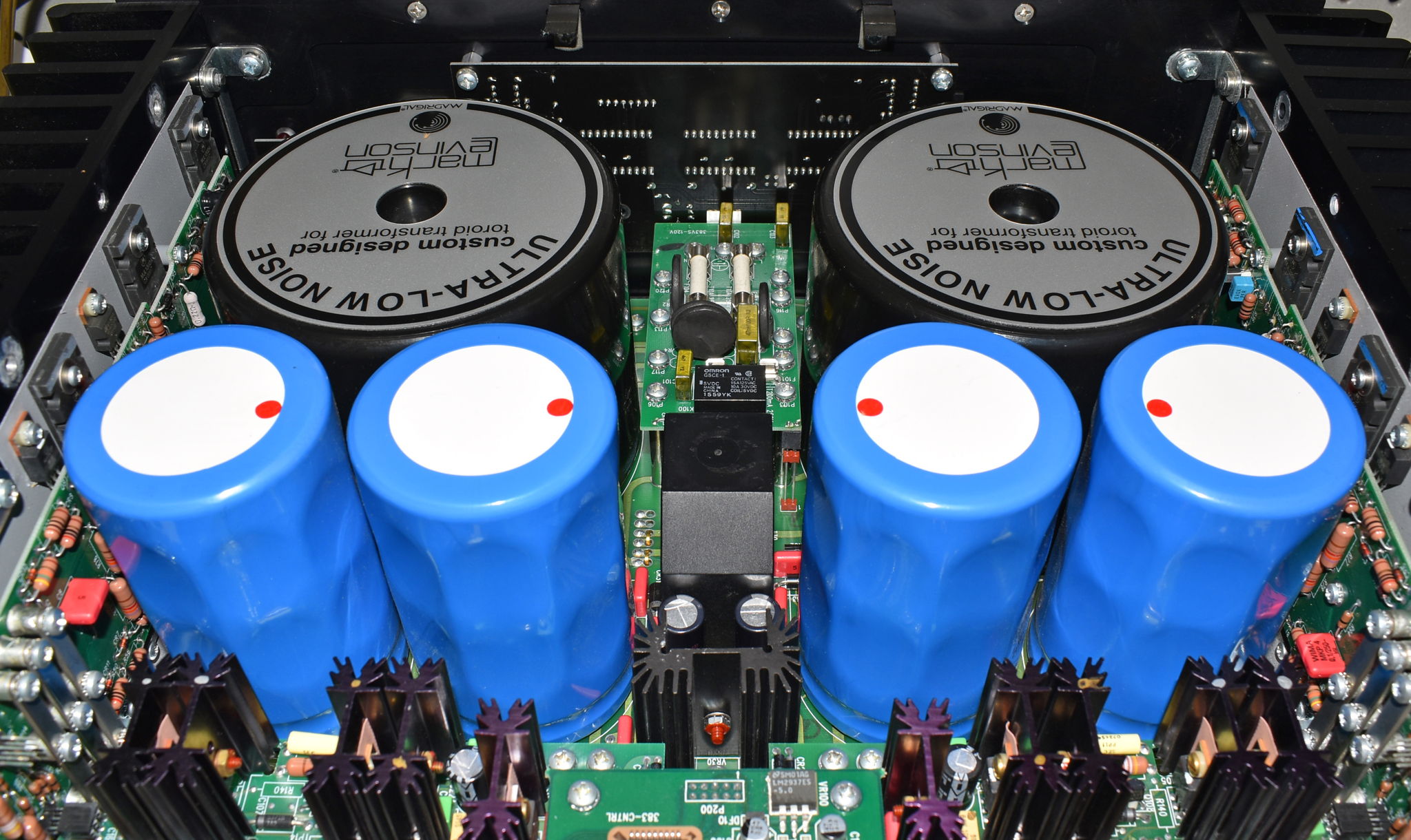 Mark Levinson No 383 2-CH 100wpc @ 8-Ohms Stereo Integr... 7