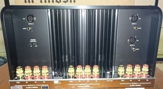 McIntosh MC303 Power Amplifier 3 channel and Amp stand ... 5
