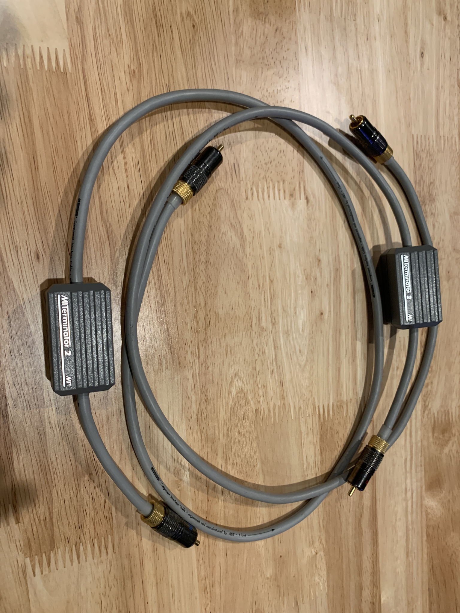 MIT Terminator 2 RCA Interconnects 1m Excellent Condition 5