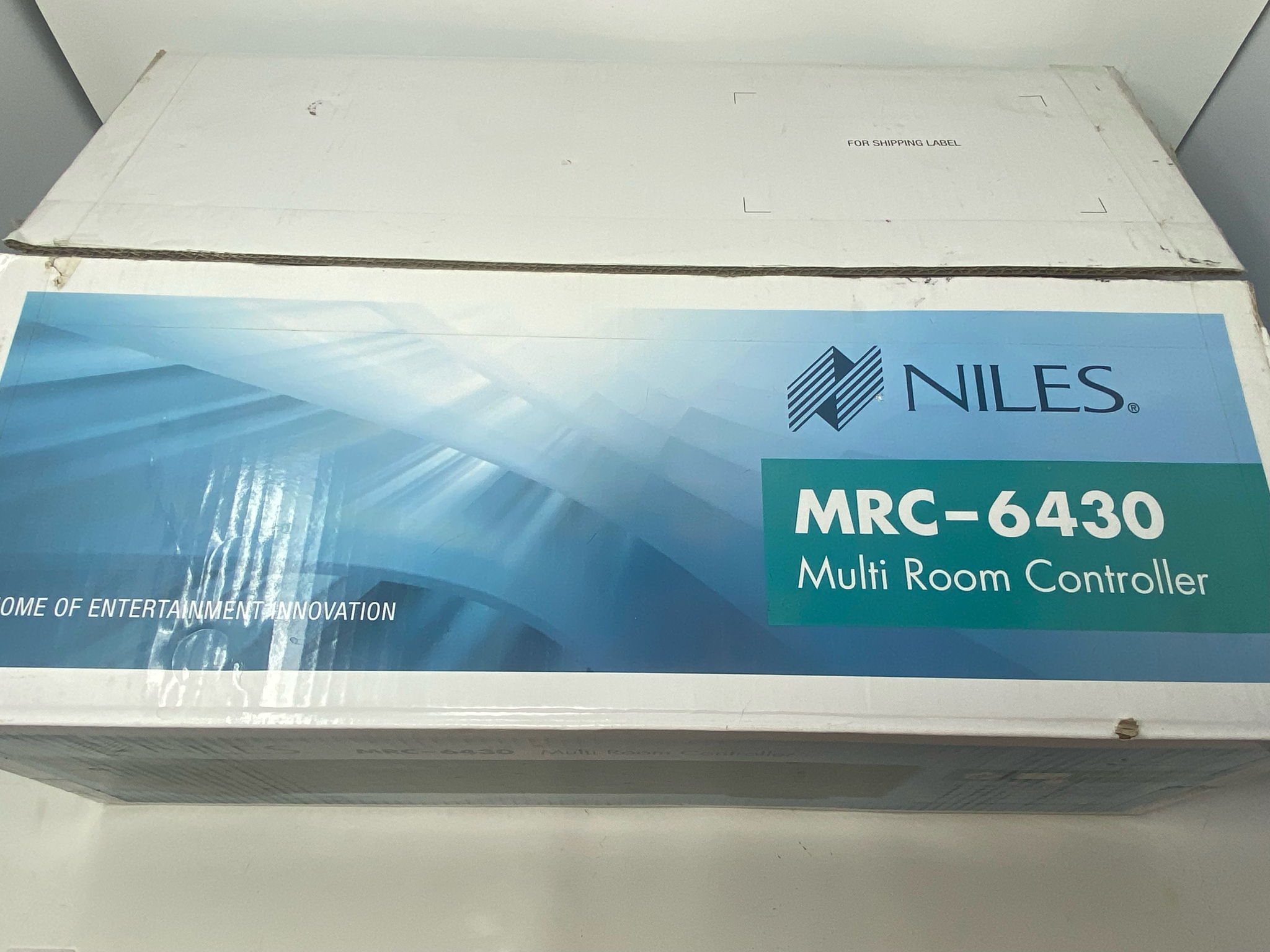 Niles Audio MRC6430 6-source, 6-room audio controller/a...