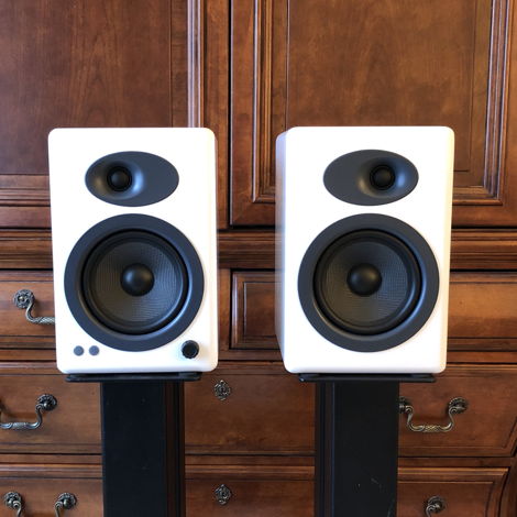 Audioengine A5+ Powered Speakers, 2 months old, as new