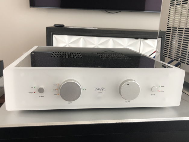 Zanden Audio Preamp and Amp - Models 3100 & 8120