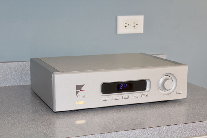 Ayre K-5xeMP stereo preamplifier with remote SUPERIOR A...