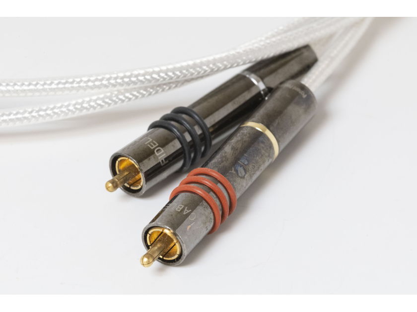 High Fidelity Cables CT-1 Enhanced RCA interconnects, 1.5m, 60% off