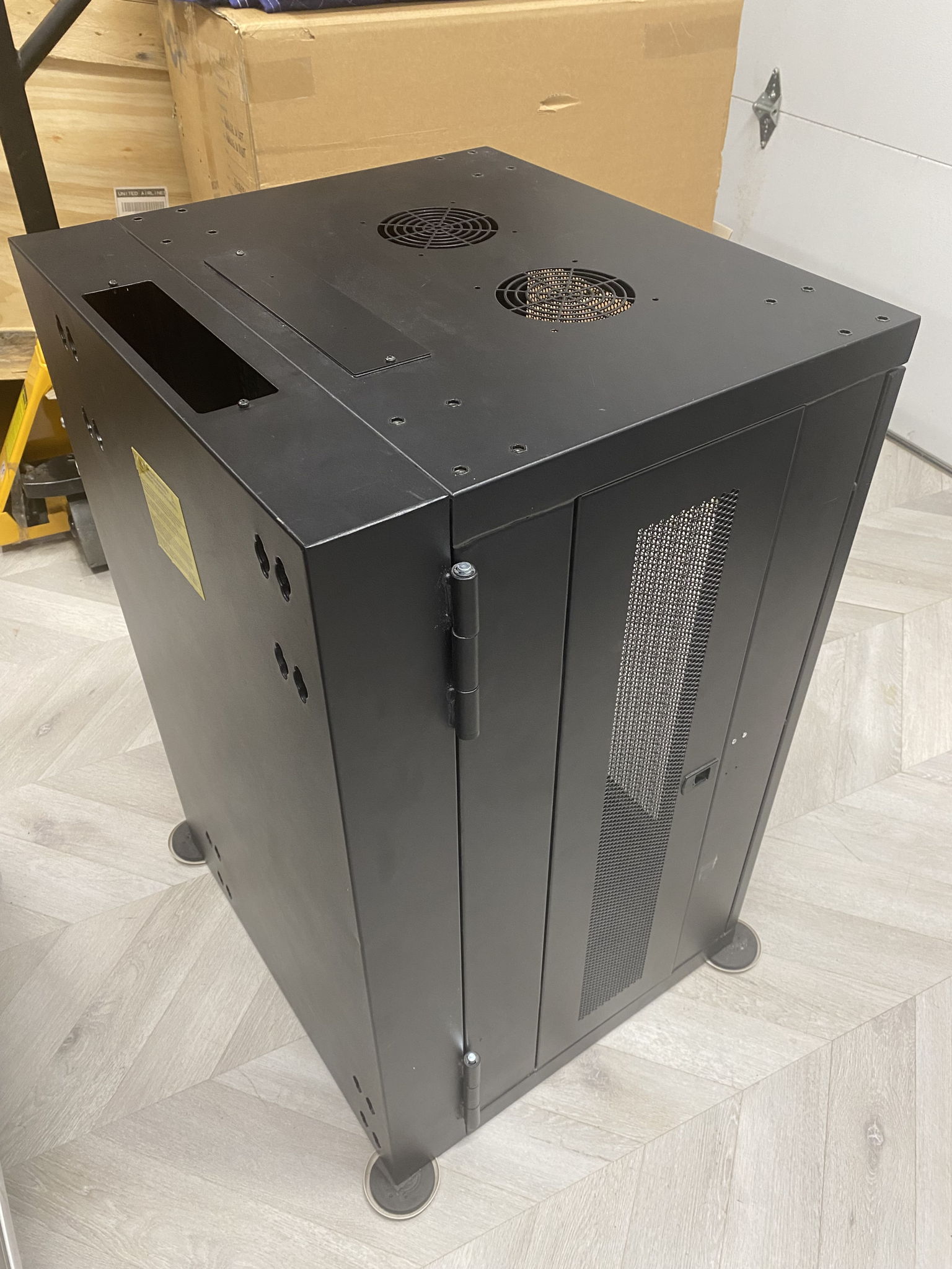 Tripp Lite SRW18US 5