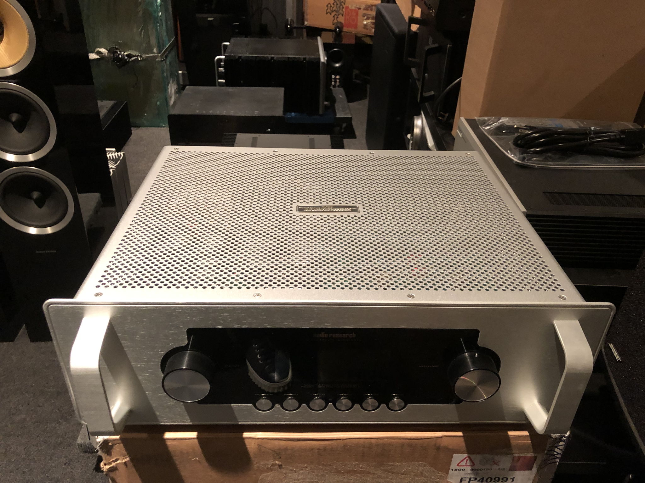 Audio Research LS28 silver preamp 2