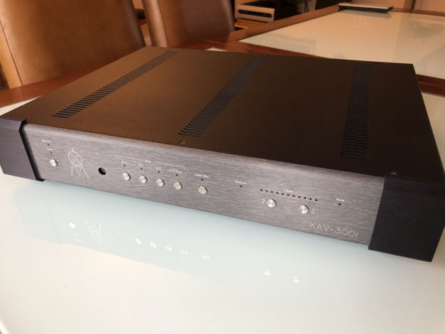 Krell KAV-300i integrated amp, excellent condition, 150...