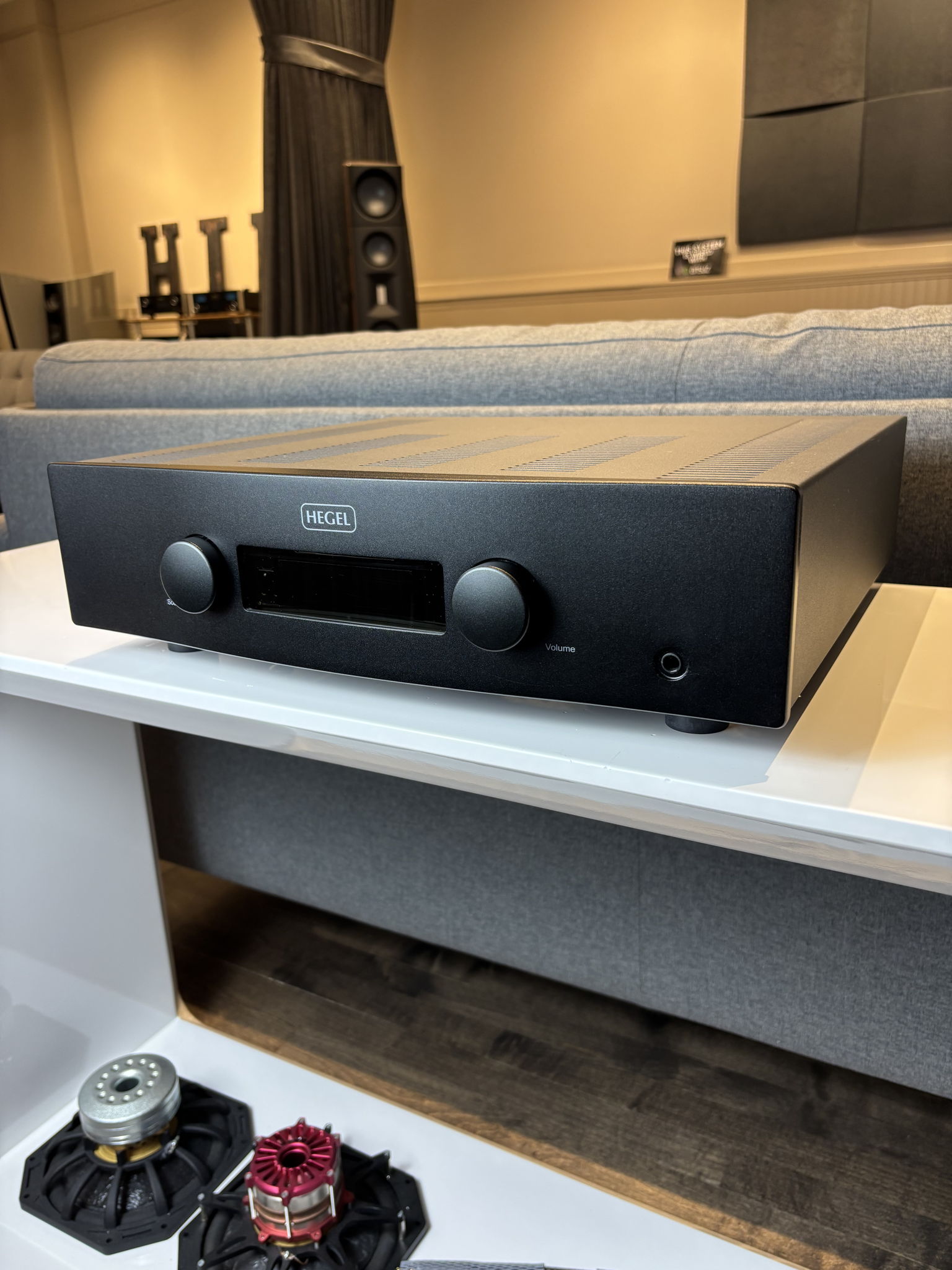 Hegel - H190 Integrated Amplifier - Customer Trade In!!... 2
